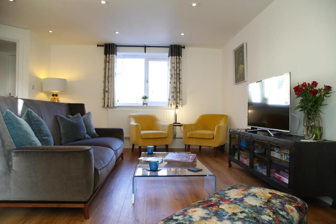 Burgess Yard 2-Bedroom Cottage, Bath Exteriér fotografie