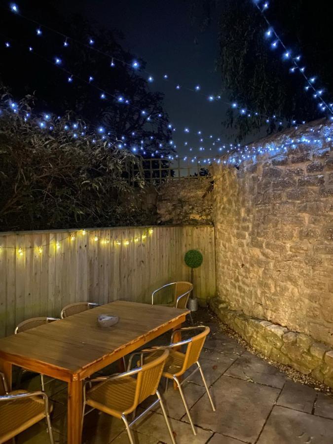 Burgess Yard 2-Bedroom Cottage, Bath Exteriér fotografie